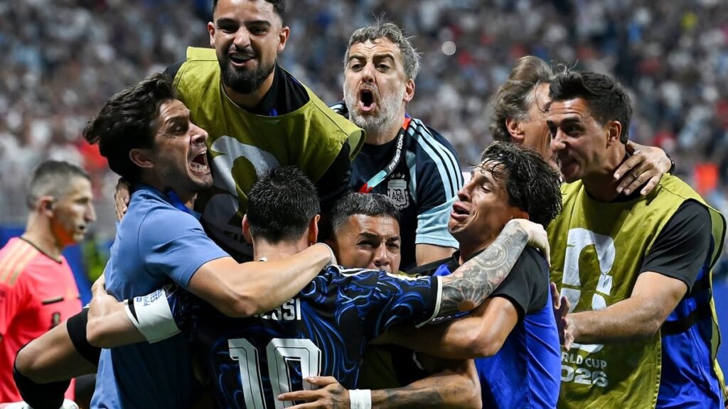 Argentina beat England to reach World Cup final - The Next Olympian Pakistan
