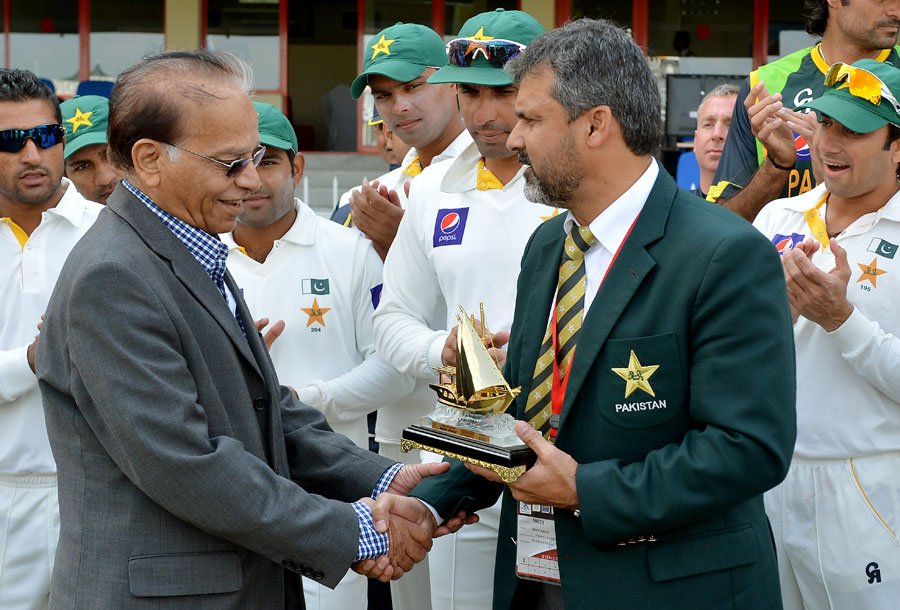 Cricket journalist and broadcast legend Qamar Ahmed dies aged 88 - The Next Olympian Pakistan