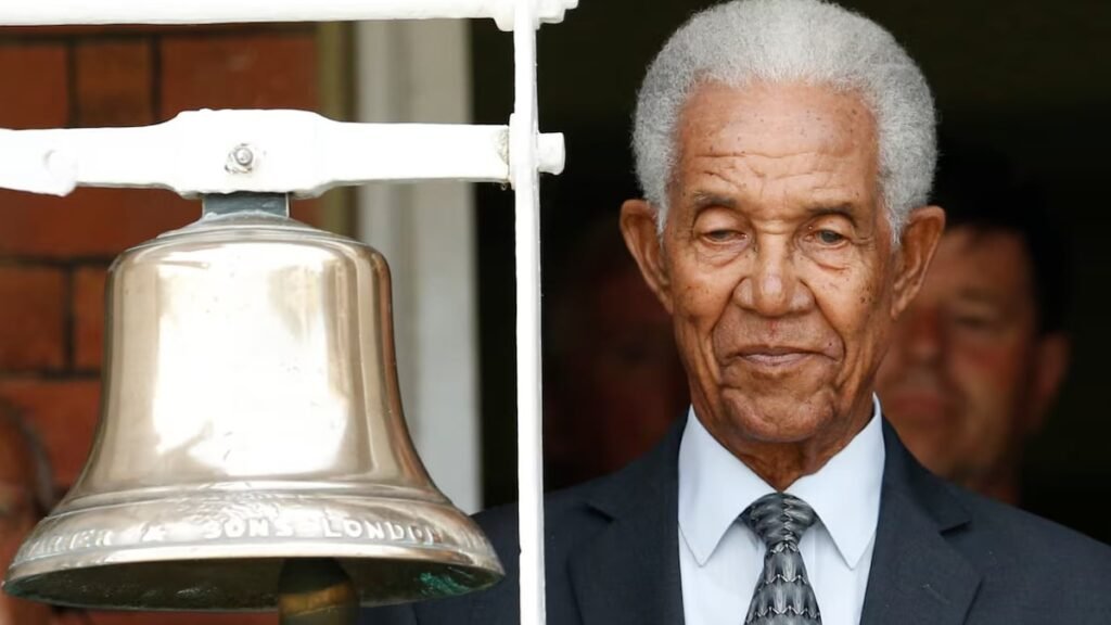 Garry Sobers, towering West Indies cricket all-rounder, dies at 89 - The Next Olympian Pakistan